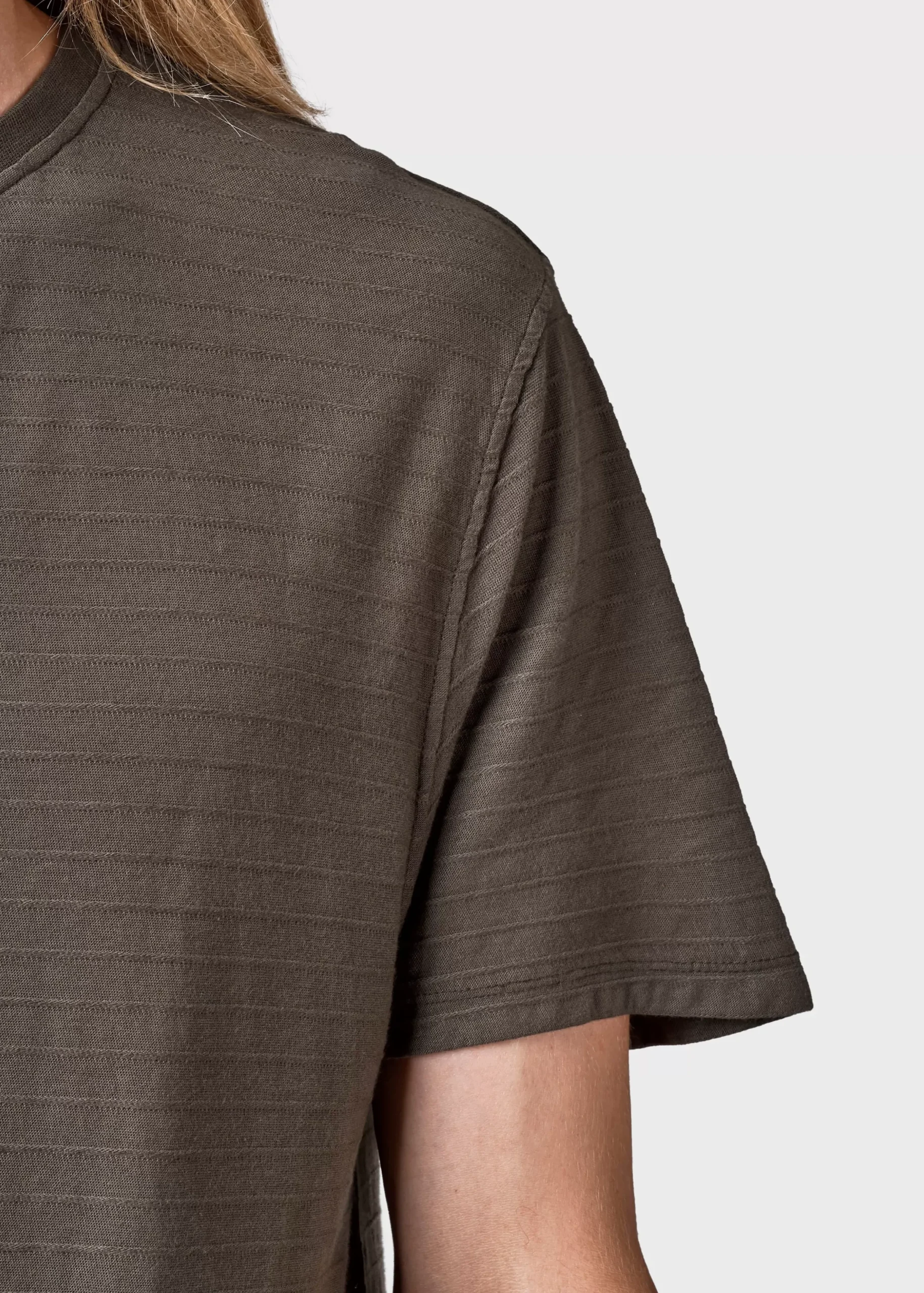 Klitmoller Collective T-shirts-Lauge tee - Olive Clayred