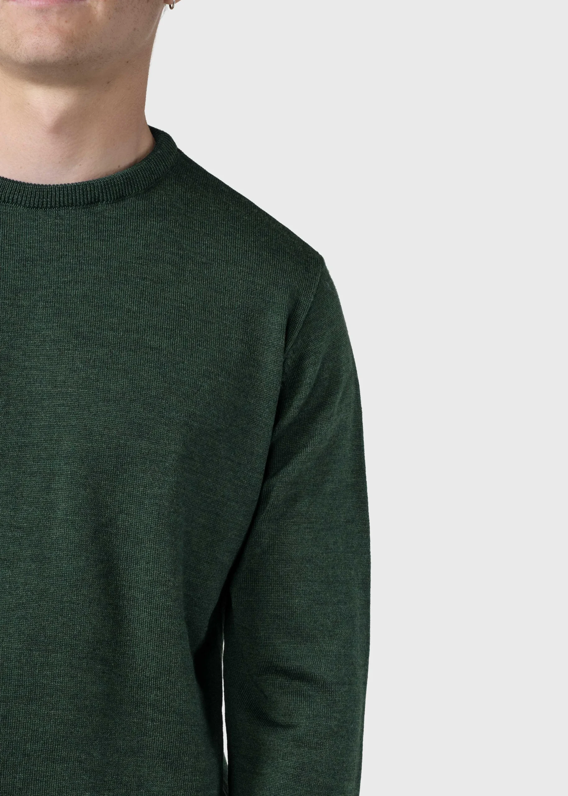 Klitmoller Collective Strick-Mens basic merino knit - Moss Green Navy