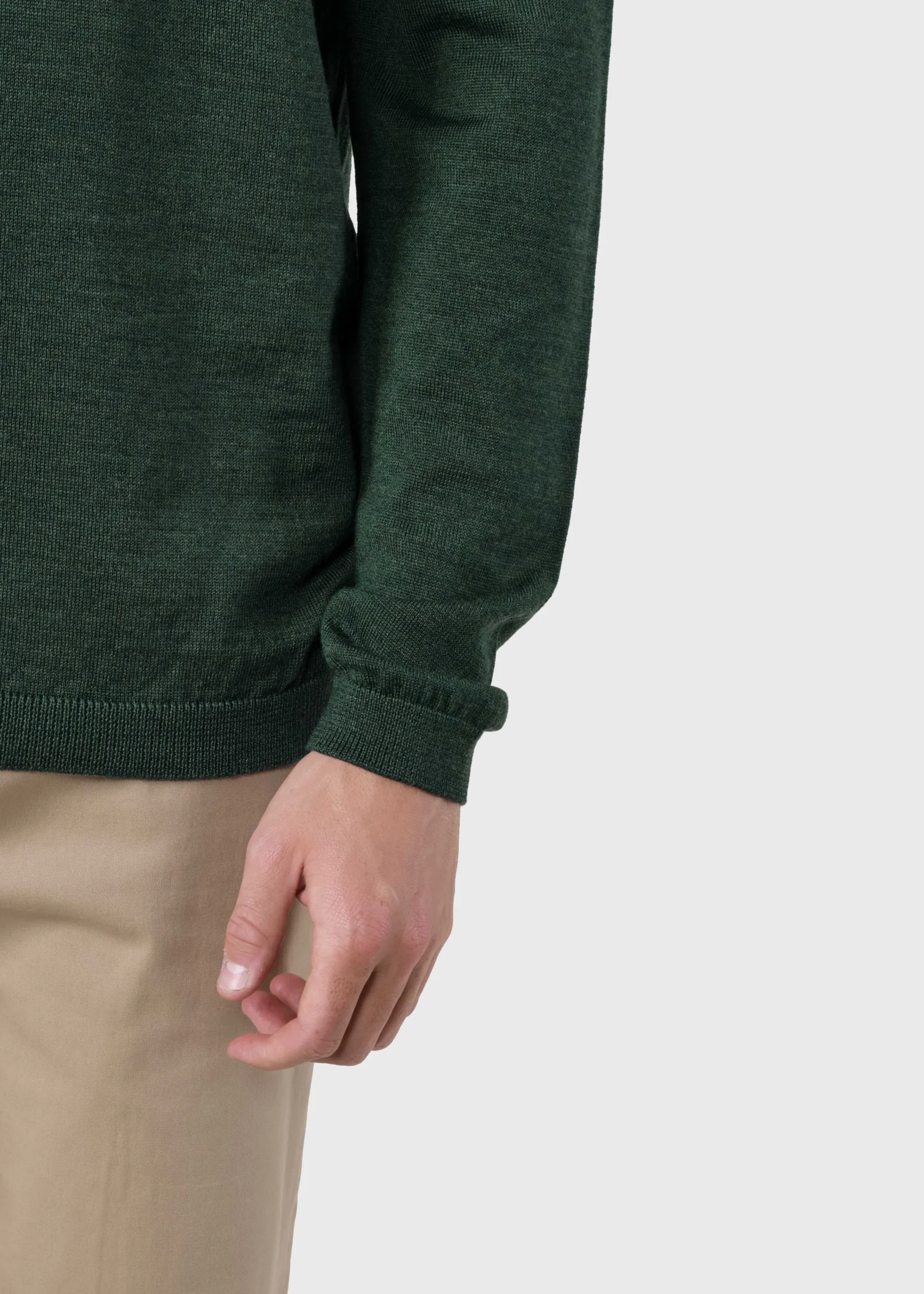 Klitmoller Collective Strick-Mens basic merino knit - Moss Green Navy