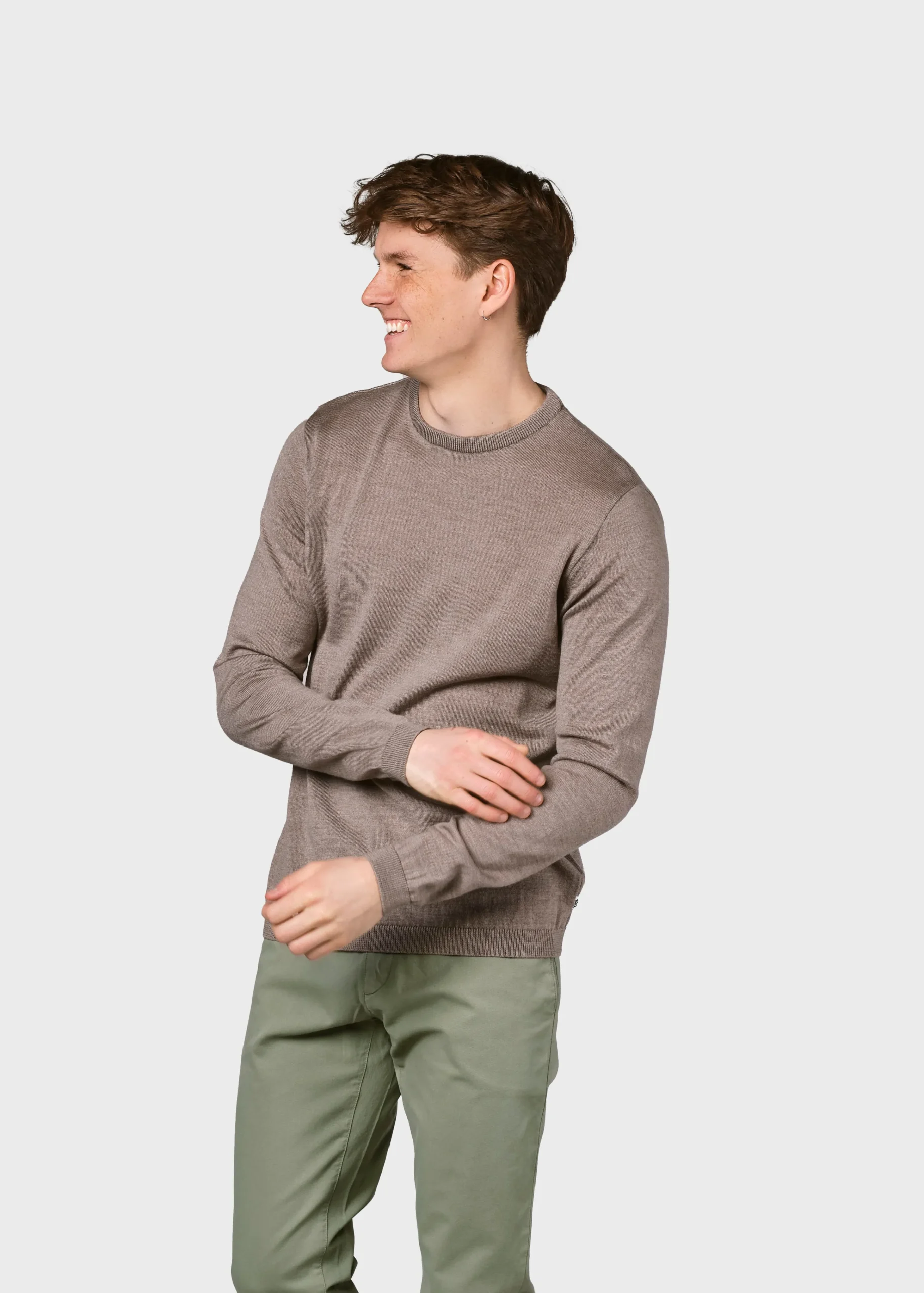 Klitmoller Collective Strick-Mens basic merino knit - Sand Navy