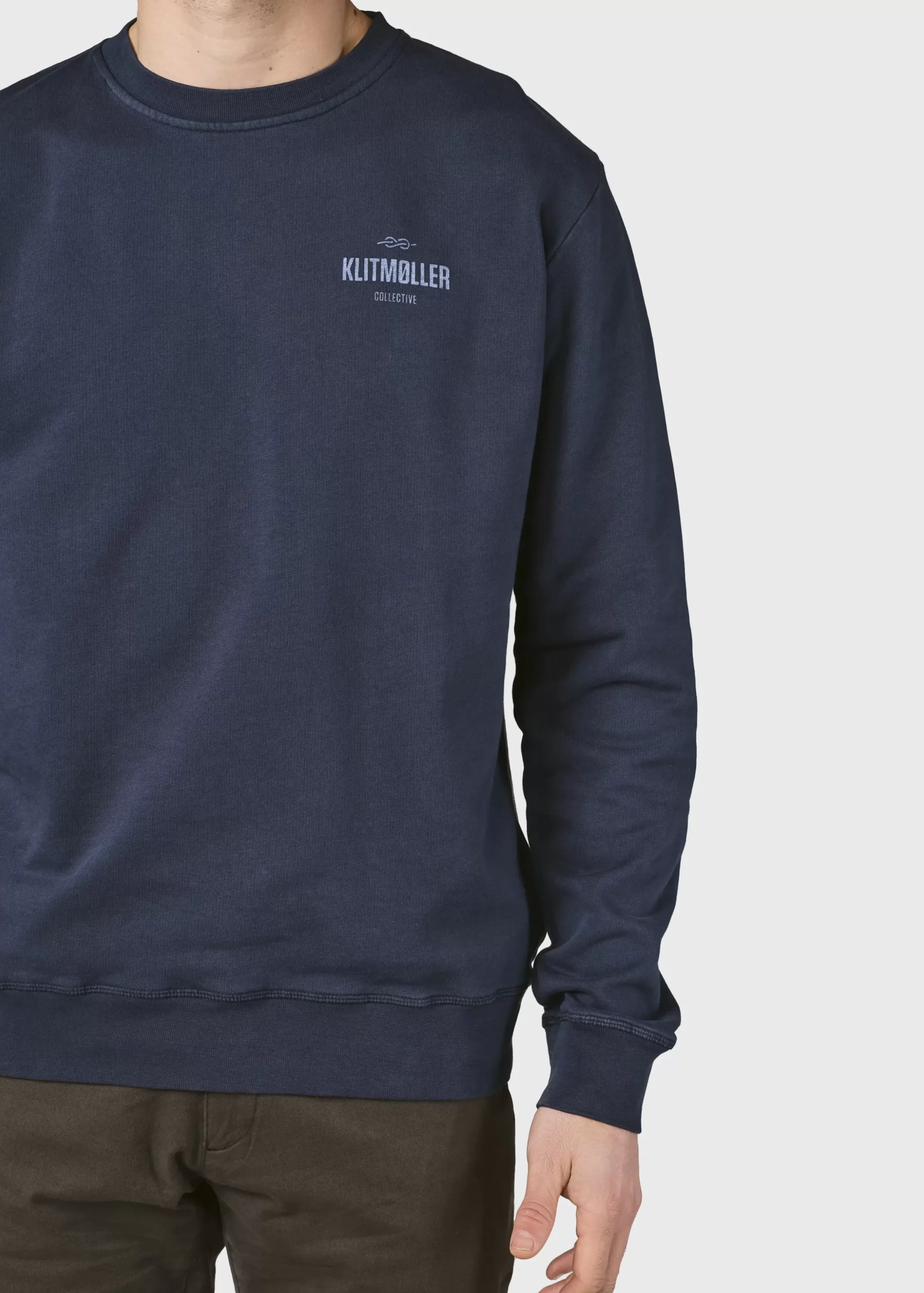 Klitmoller Collective Sweatshirts-Mens small logo crew - Navy