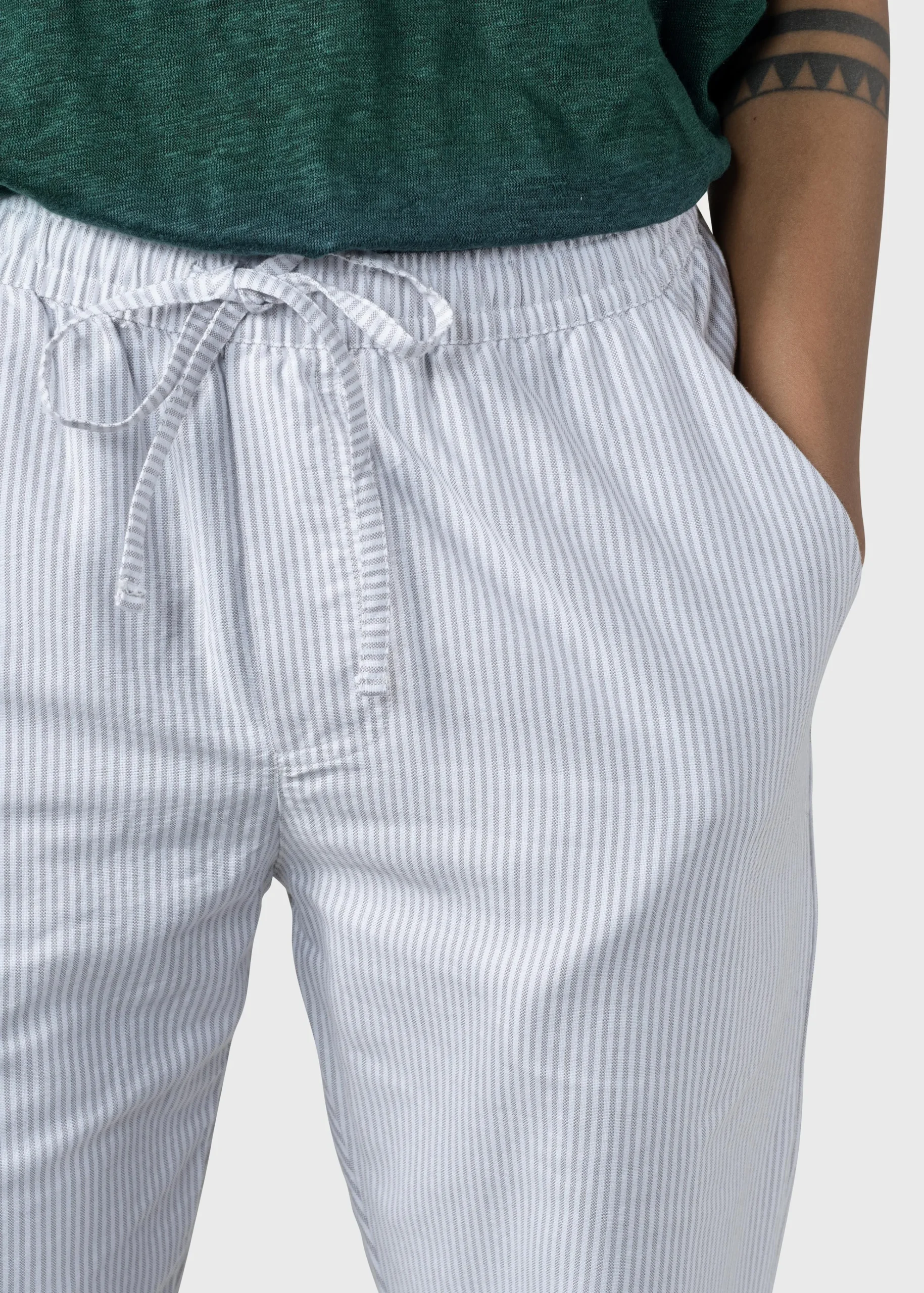 Klitmoller Collective Hosen-Nicoline striped pant - White/sand White/navy
