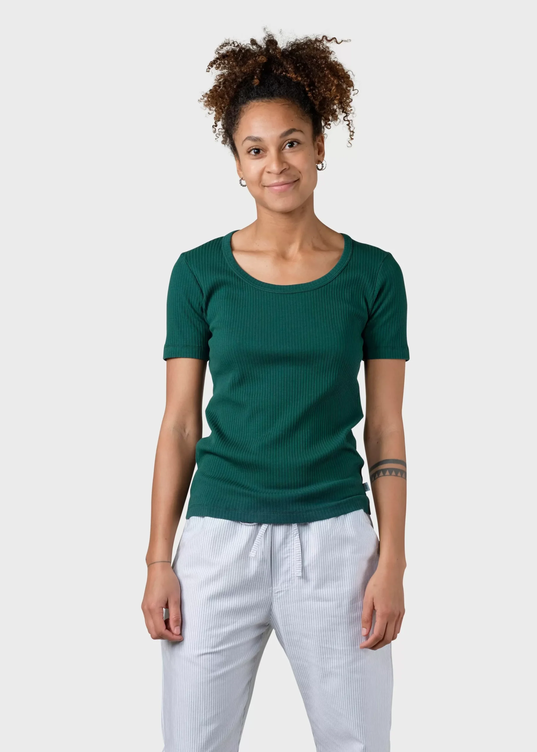 Klitmoller Collective T-shirts-Rib tee - Moss Green Cream/skyblue