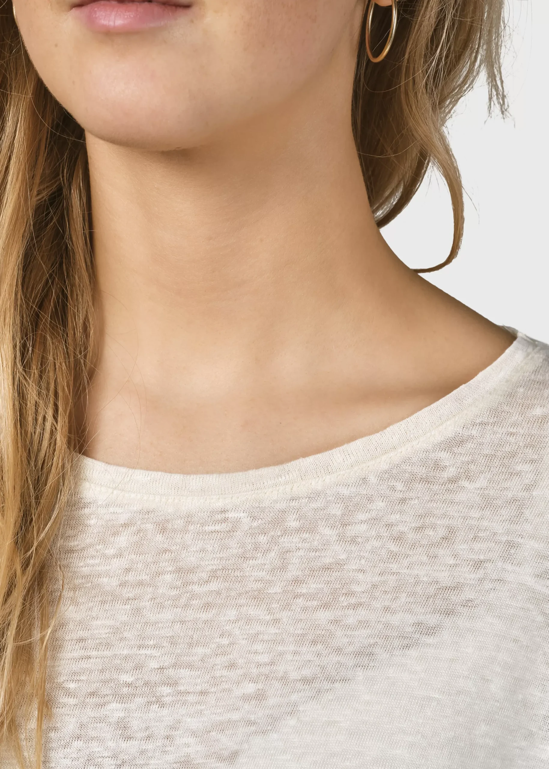 Klitmoller Collective T-shirts-Rikke linen tee - Cream Ocean