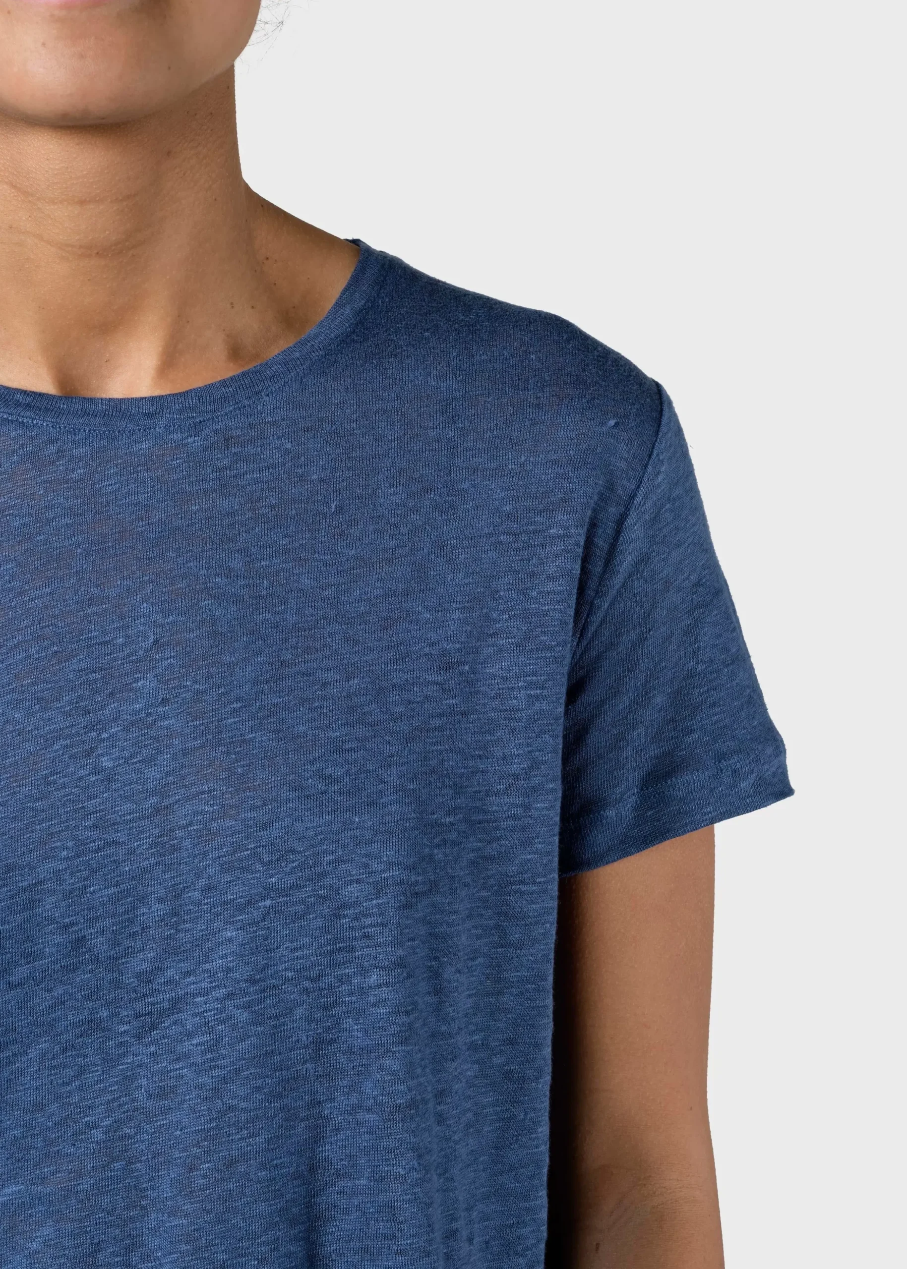 Klitmoller Collective T-shirts-Rikke linen tee - Ocean