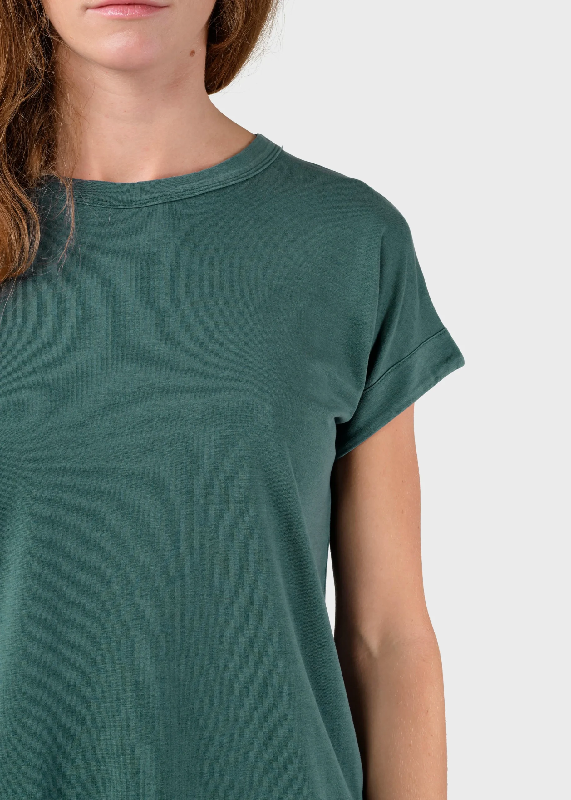 Klitmoller Collective T-shirts-Sigrid tee - Moss Green Ocean