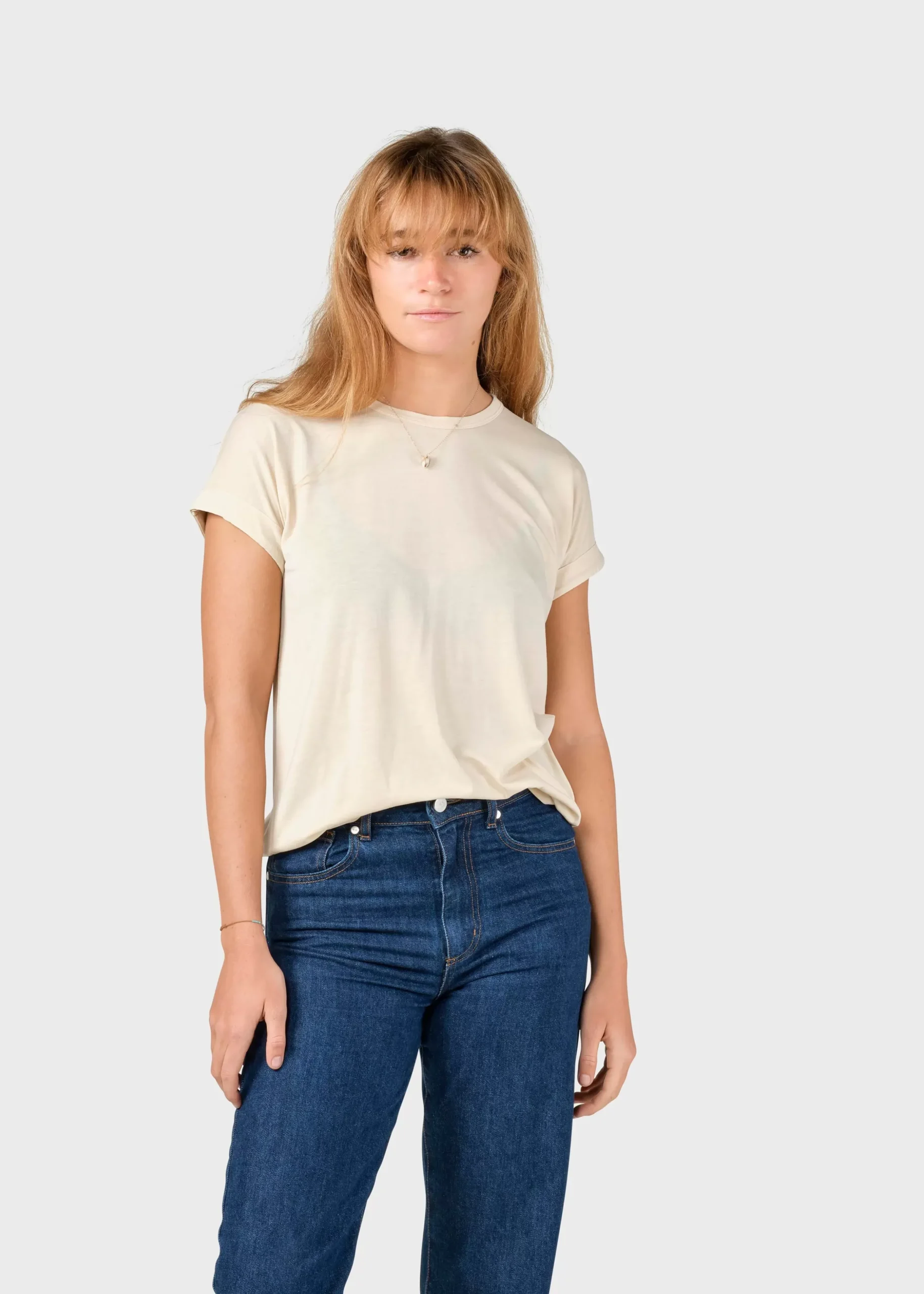 Klitmoller Collective T-shirts-Sigrid tee - Pastel sand Navy