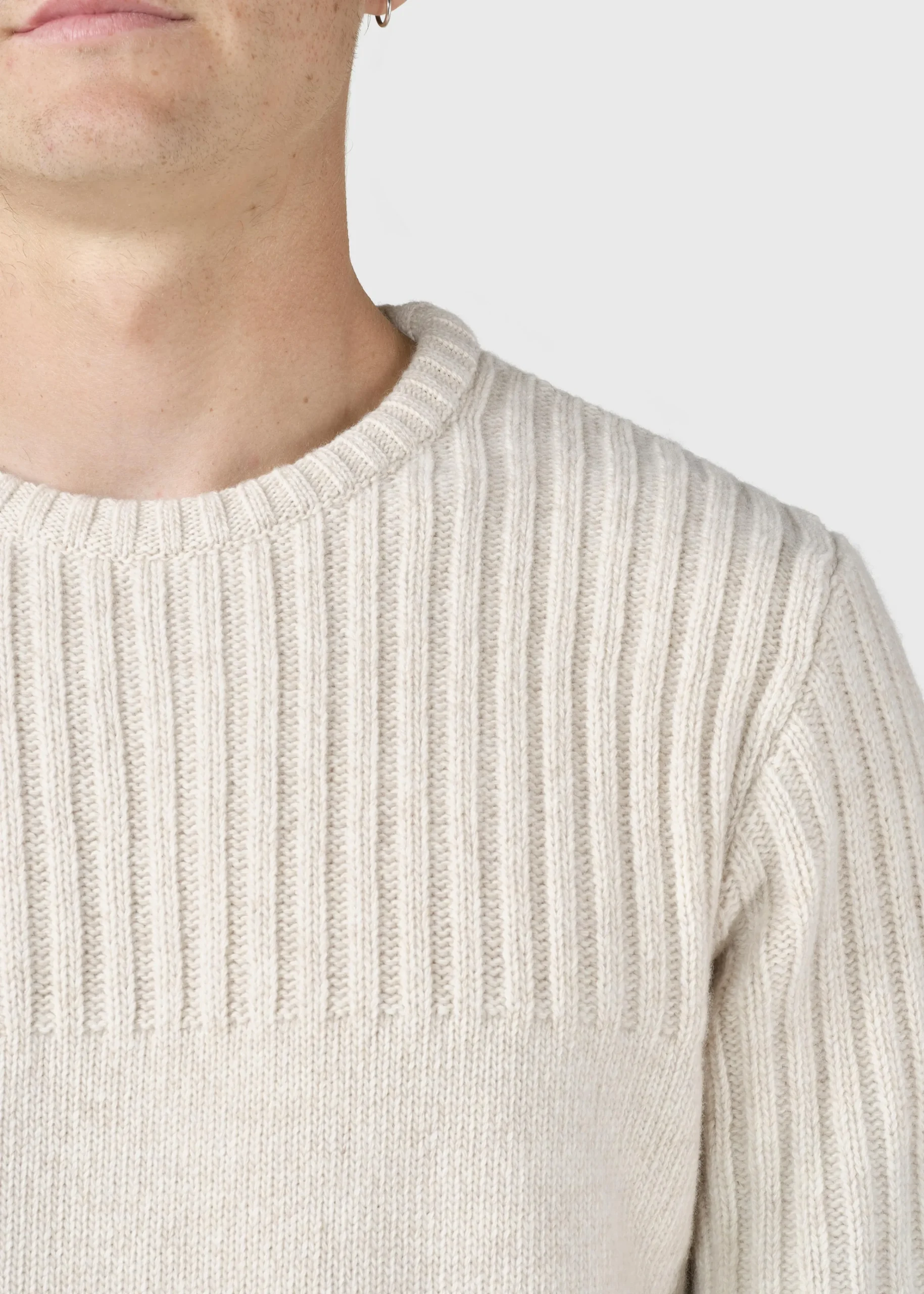 Klitmoller Collective Strick-Søren knit - Pastel sand Anthracite