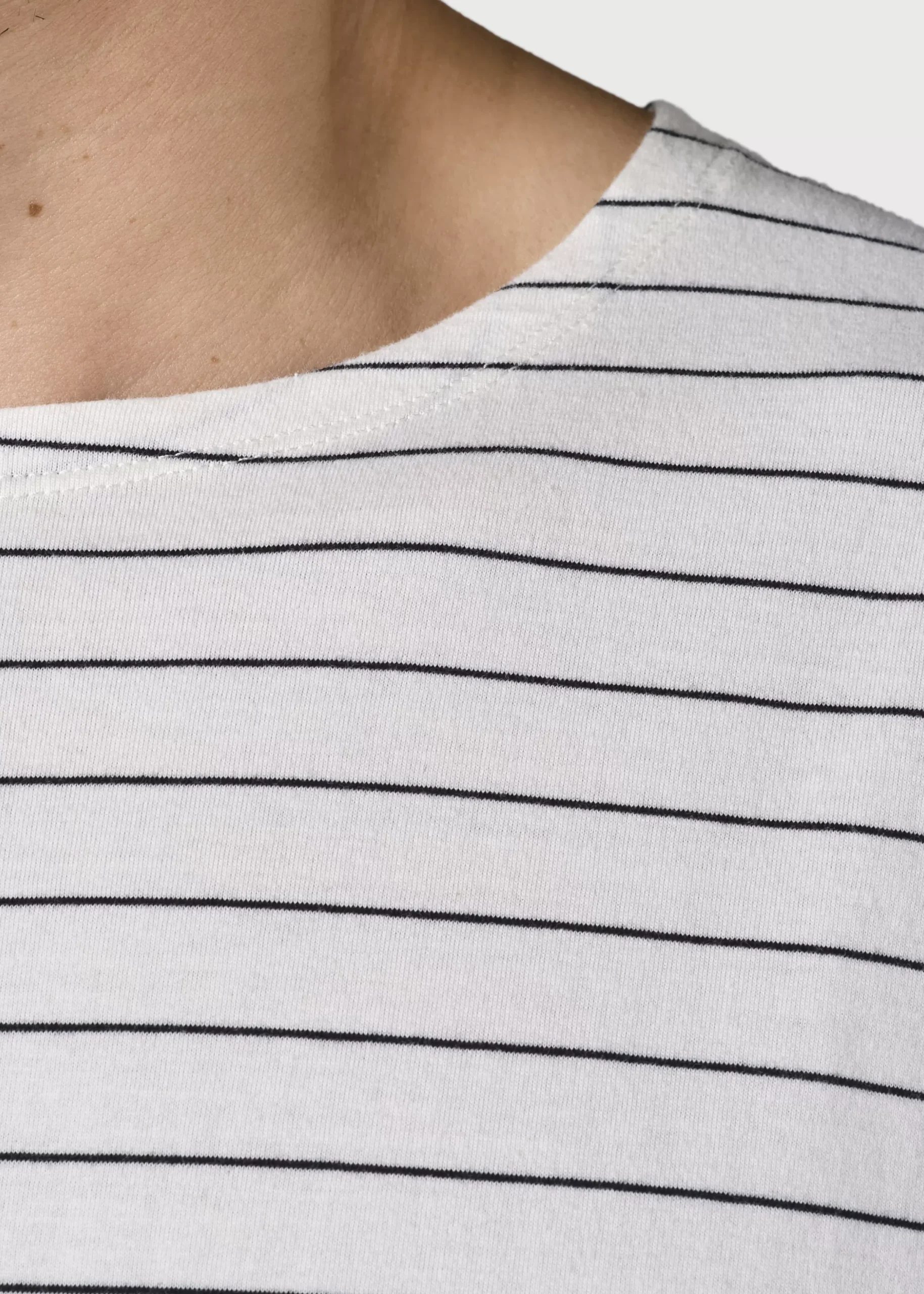 Klitmoller Collective T-shirts-Tom tee - Cream/navy Cream/sage